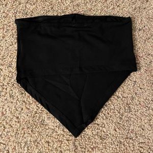 Black hanky crop top